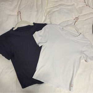 Vuori Short Sleeve Tees in Navy and White